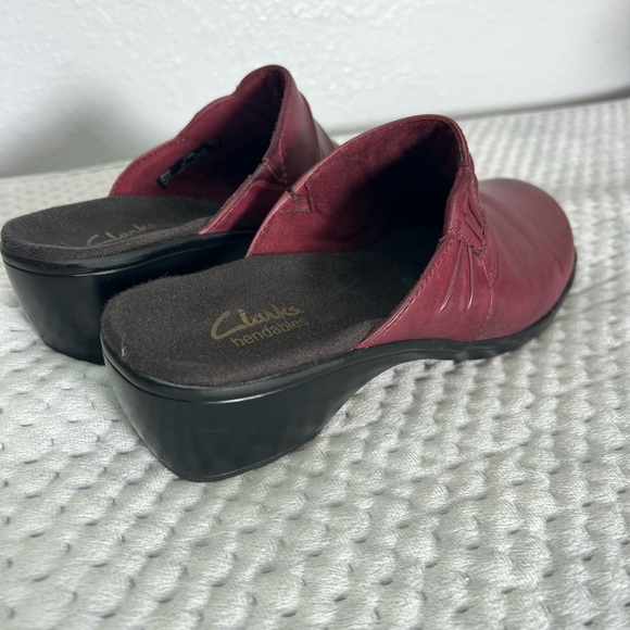 Clarks Burgundy Prairie Flower Leather Comfy Mulers Slides Clogs Shoes Size 7.5 - Picture 6 of 12